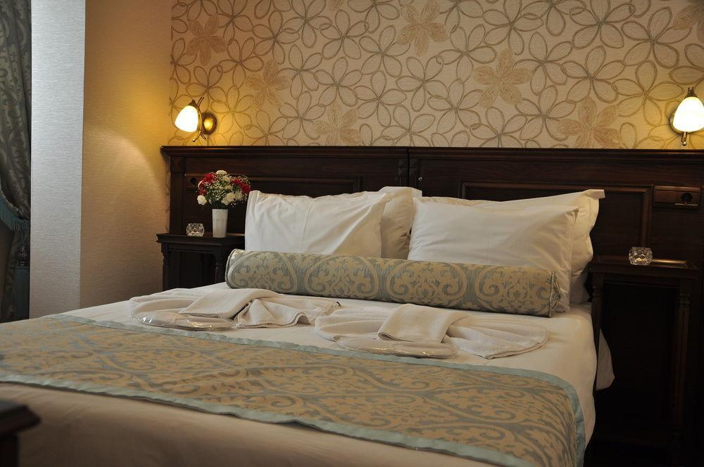 Hotel Center Hill 2*