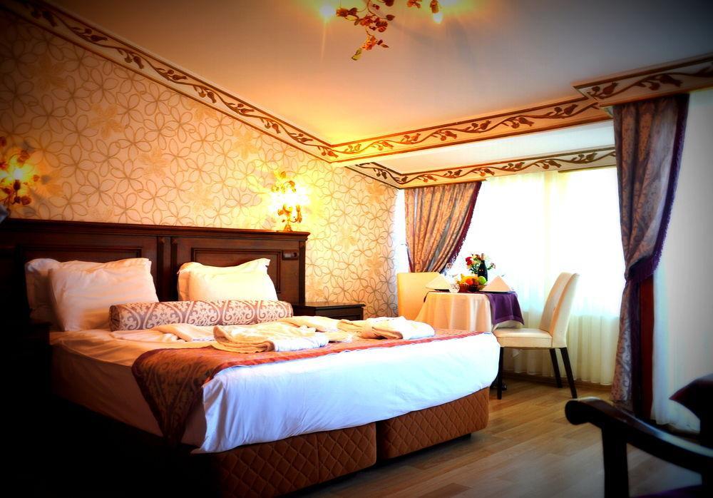 Hotel Center Hill 2*
